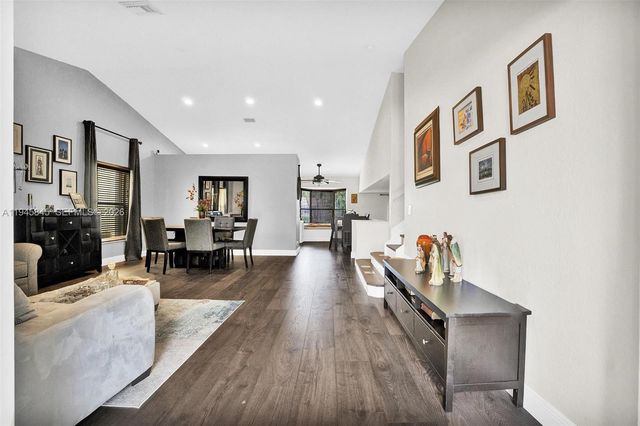 18071 Clear Brook Cir, Boca Raton, FL 33498