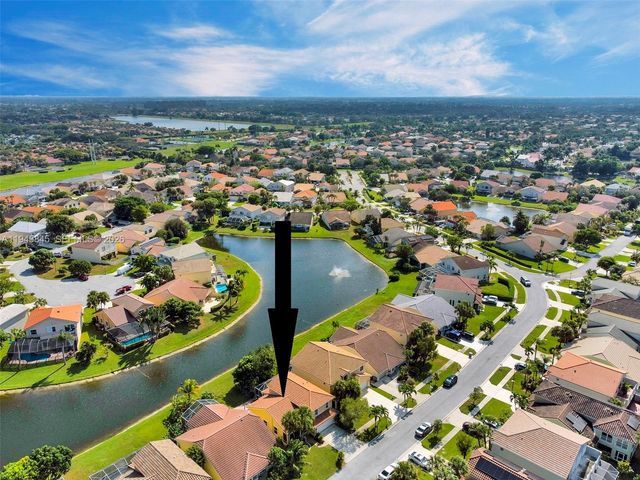 18071 Clear Brook Cir, Boca Raton, FL 33498