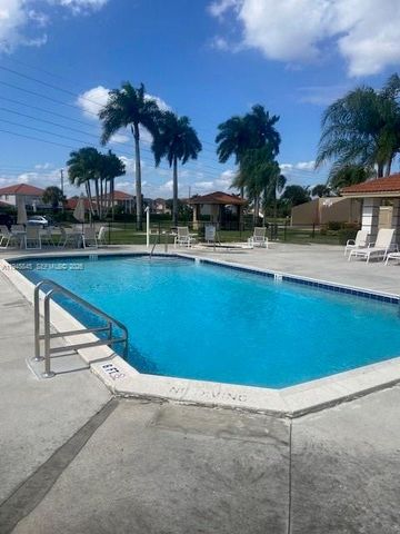 18071 Clear Brook Cir, Boca Raton, FL 33498
