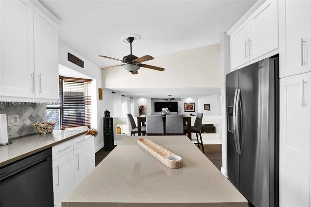 18071 Clear Brook Cir, Boca Raton, FL 33498