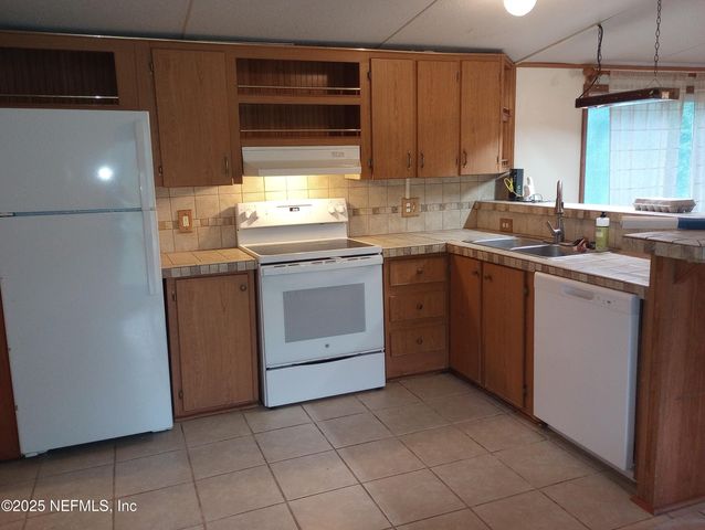 23216 NE 35TH Avenue, Melrose, FL 32666