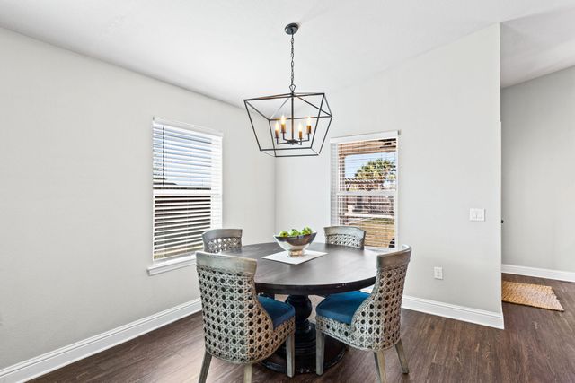 2423 Spur Lane, Gulf Breeze, FL 32563