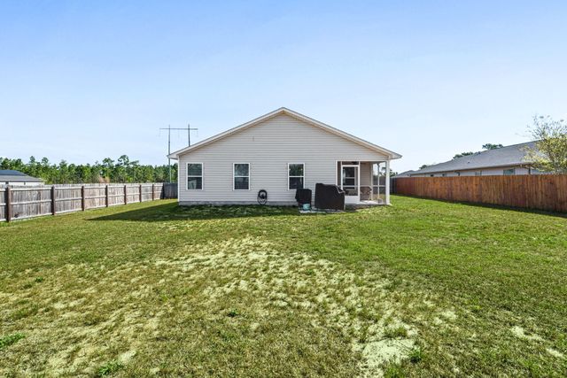 2423 Spur Lane, Gulf Breeze, FL 32563