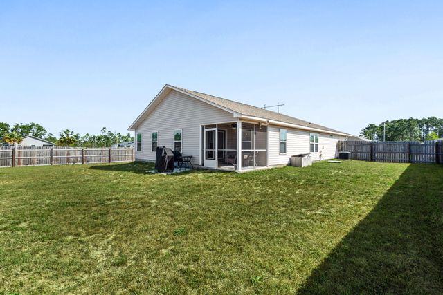 2423 Spur Lane, Gulf Breeze, FL 32563