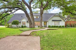 3013 Overton Park Drive E, Fort Worth, TX 76109