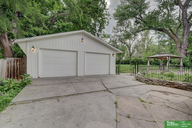 7826 Military Avenue, Omaha, NE 68134
