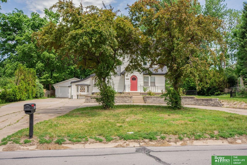 7826 Military Avenue, Omaha, NE 68134
