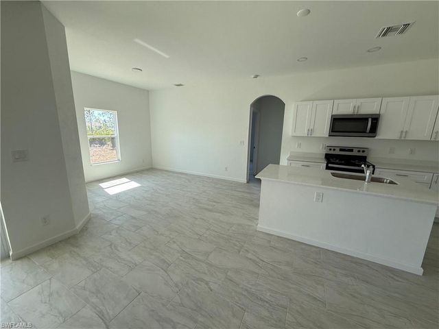 3005 31st ST W, Lehigh Acres, FL 33971