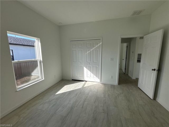 3005 31st ST W, Lehigh Acres, FL 33971