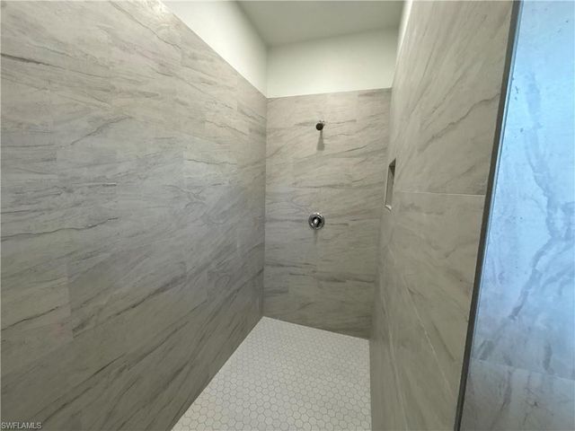 3005 31st ST W, Lehigh Acres, FL 33971