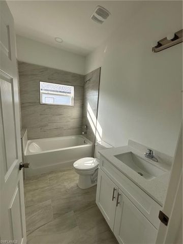 3005 31st ST W, Lehigh Acres, FL 33971