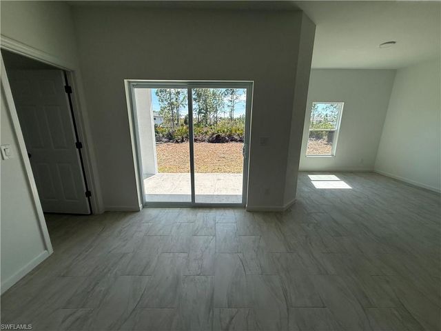 3005 31st ST W, Lehigh Acres, FL 33971