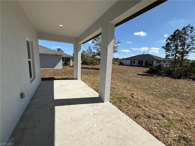 3005 31st ST W, Lehigh Acres, FL 33971