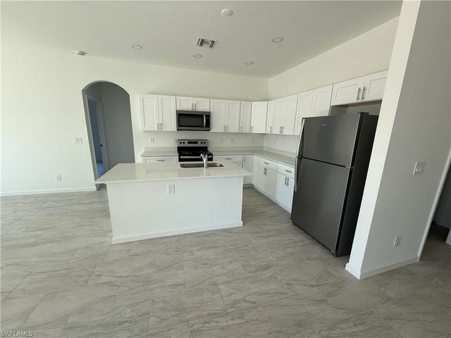 3005 31st ST W, Lehigh Acres, FL 33971