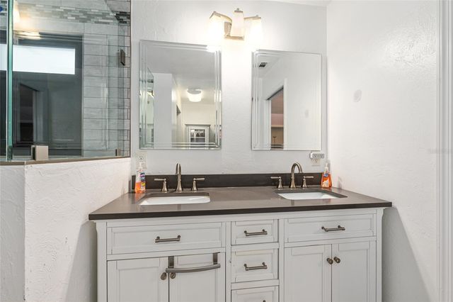 2740 NW 39TH DRIVE, Gainesville, FL 32606