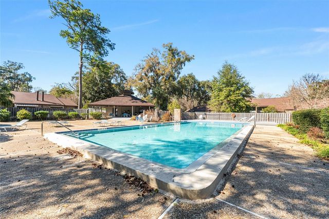 2740 NW 39TH DRIVE, Gainesville, FL 32606