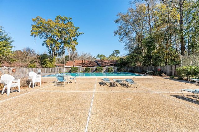 2740 NW 39TH DRIVE, Gainesville, FL 32606