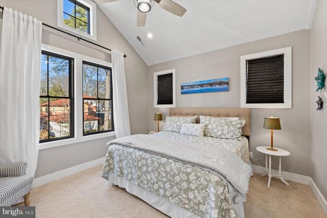 70 SUSSEX ST, Rehoboth Beach, DE 19971