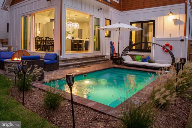 70 SUSSEX ST, Rehoboth Beach, DE 19971