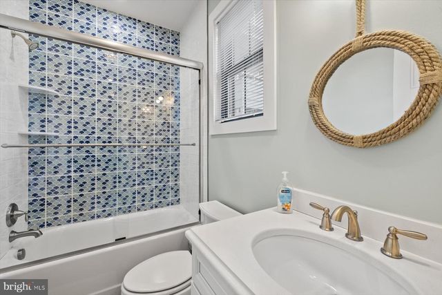 70 SUSSEX ST, Rehoboth Beach, DE 19971