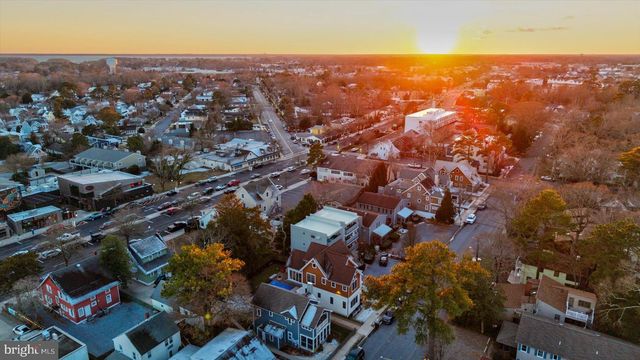 70 SUSSEX ST, Rehoboth Beach, DE 19971