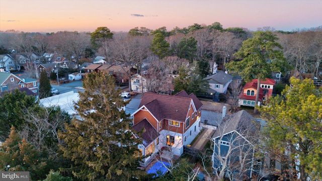 70 SUSSEX ST, Rehoboth Beach, DE 19971