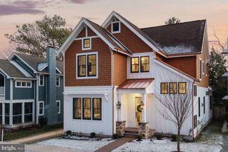 70 SUSSEX ST, Rehoboth Beach, DE 19971