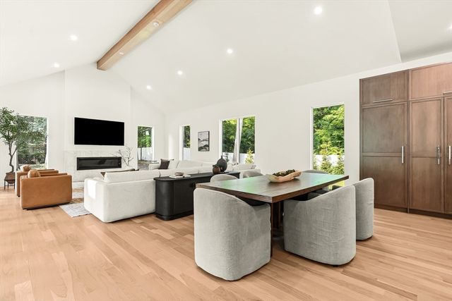 365 Charles River St, Needham, MA 02492