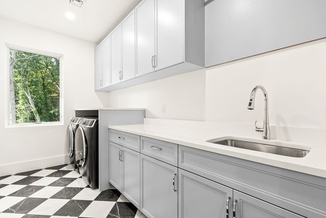365 Charles River St, Needham, MA 02492