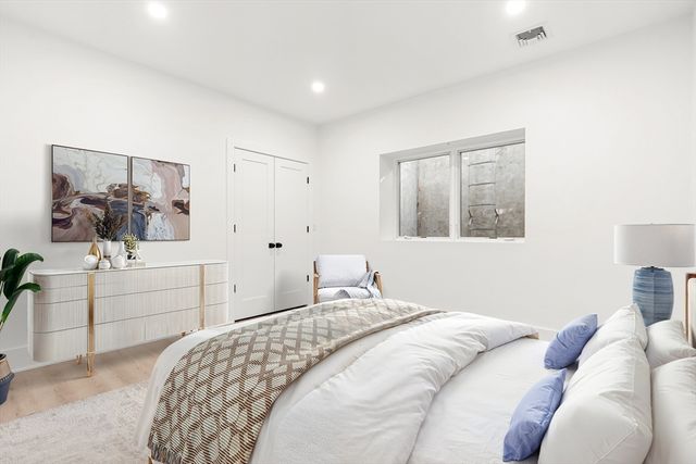 365 Charles River St, Needham, MA 02492