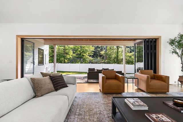 365 Charles River St, Needham, MA 02492