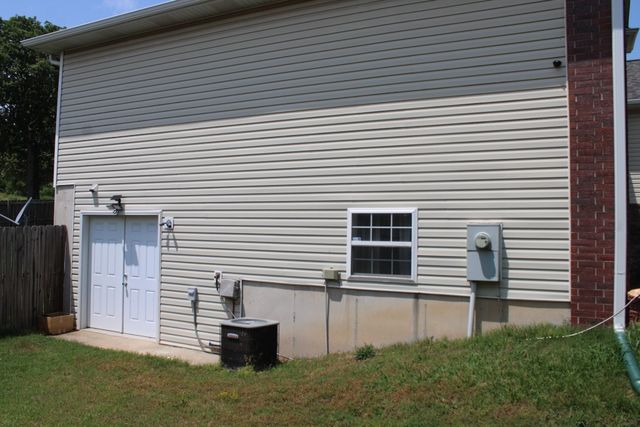 1918 Highgrove Road, Harrison, AR 72601