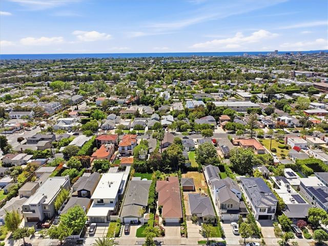 2402 30th Street, Santa Monica, CA 90405