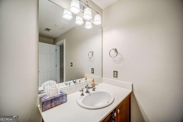 3275 Lenox Road NE, Atlanta, GA 30324