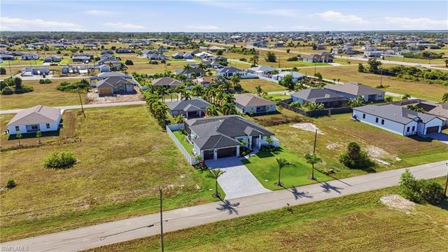 3914 NW 41st TER, Cape Coral, FL 33993