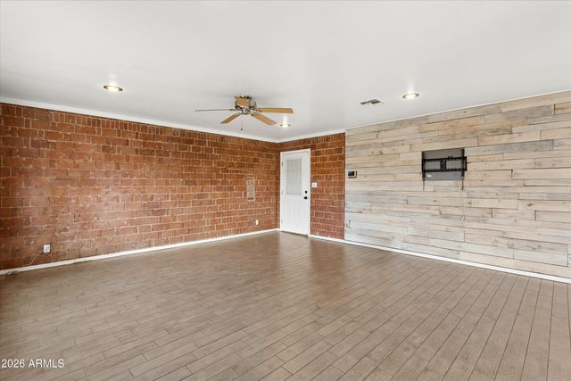4201 W TUCKEY Lane, Phoenix, AZ 85019