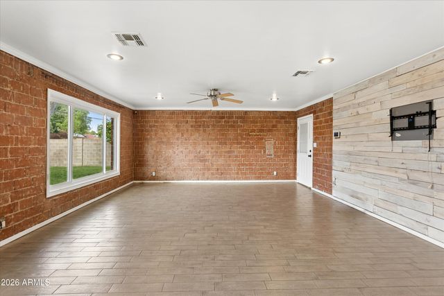 4201 W TUCKEY Lane, Phoenix, AZ 85019