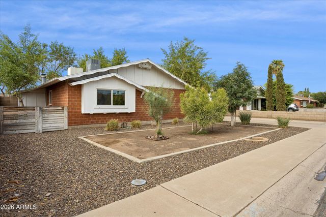 4201 W TUCKEY Lane, Phoenix, AZ 85019