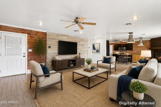 4201 W TUCKEY Lane, Phoenix, AZ 85019