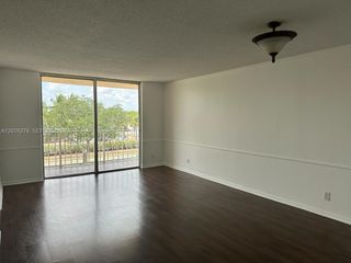 500 Executive Center Drive 3A, West Palm Beach, FL 33401
