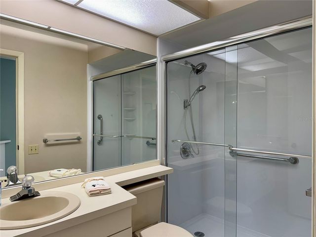 4720 PERIDIA BOULEVARD E, Bradenton, FL 34203