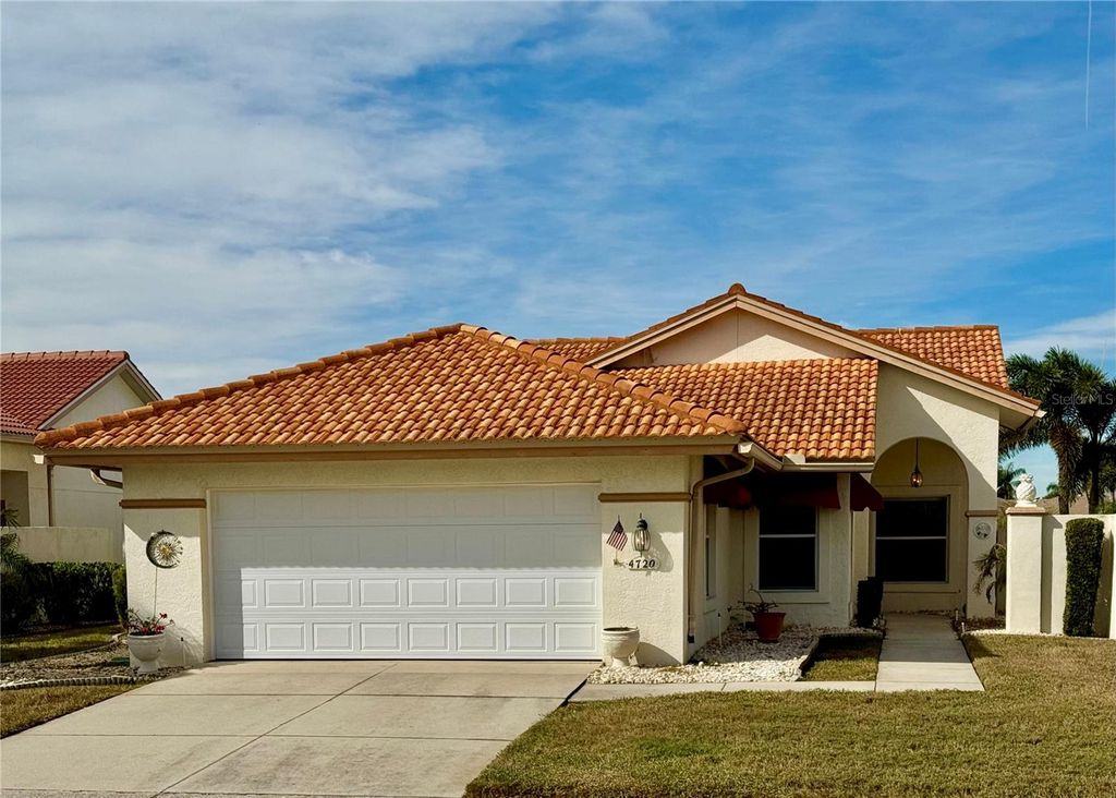 4720 PERIDIA BOULEVARD E, Bradenton, FL 34203