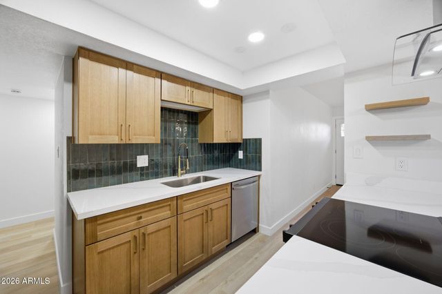 943 N REVERE --, Mesa, AZ 85201