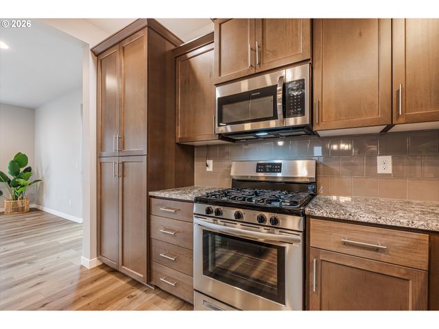 4613 Ne 12TH Ct, Vancouver, WA 98663