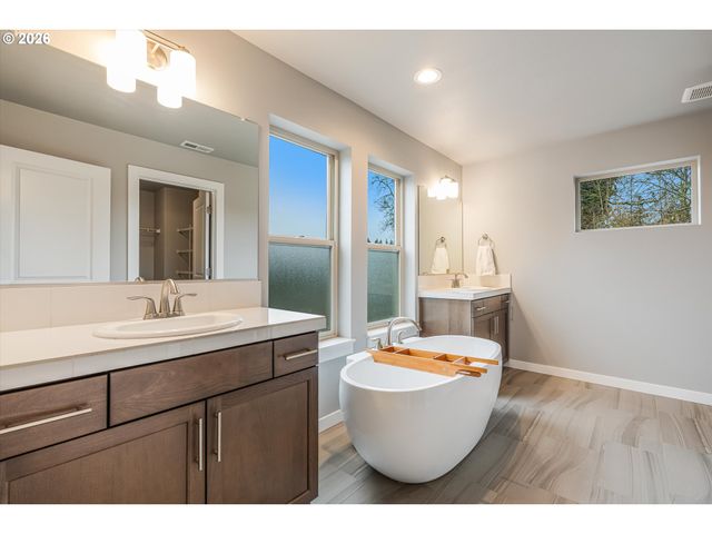 4613 Ne 12TH Ct, Vancouver, WA 98663