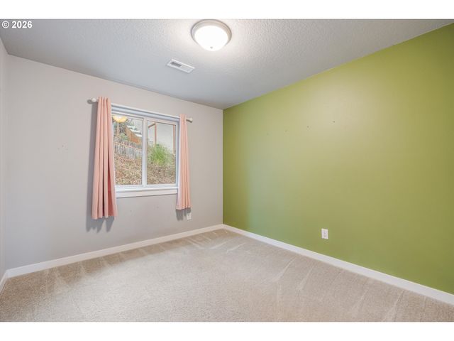 4613 Ne 12TH Ct, Vancouver, WA 98663