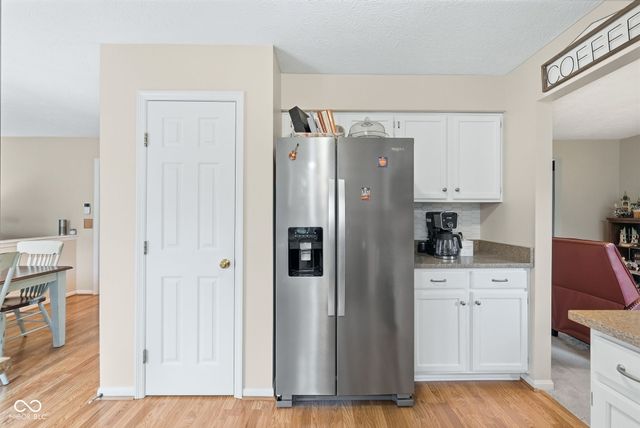 1176 Glenbar Way, Greenwood, IN 46143