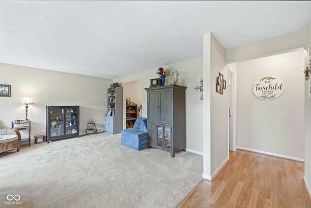 1176 Glenbar Way, Greenwood, IN 46143