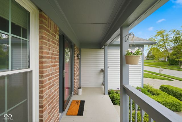 1176 Glenbar Way, Greenwood, IN 46143
