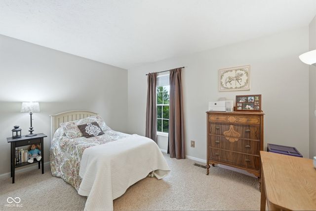 1176 Glenbar Way, Greenwood, IN 46143